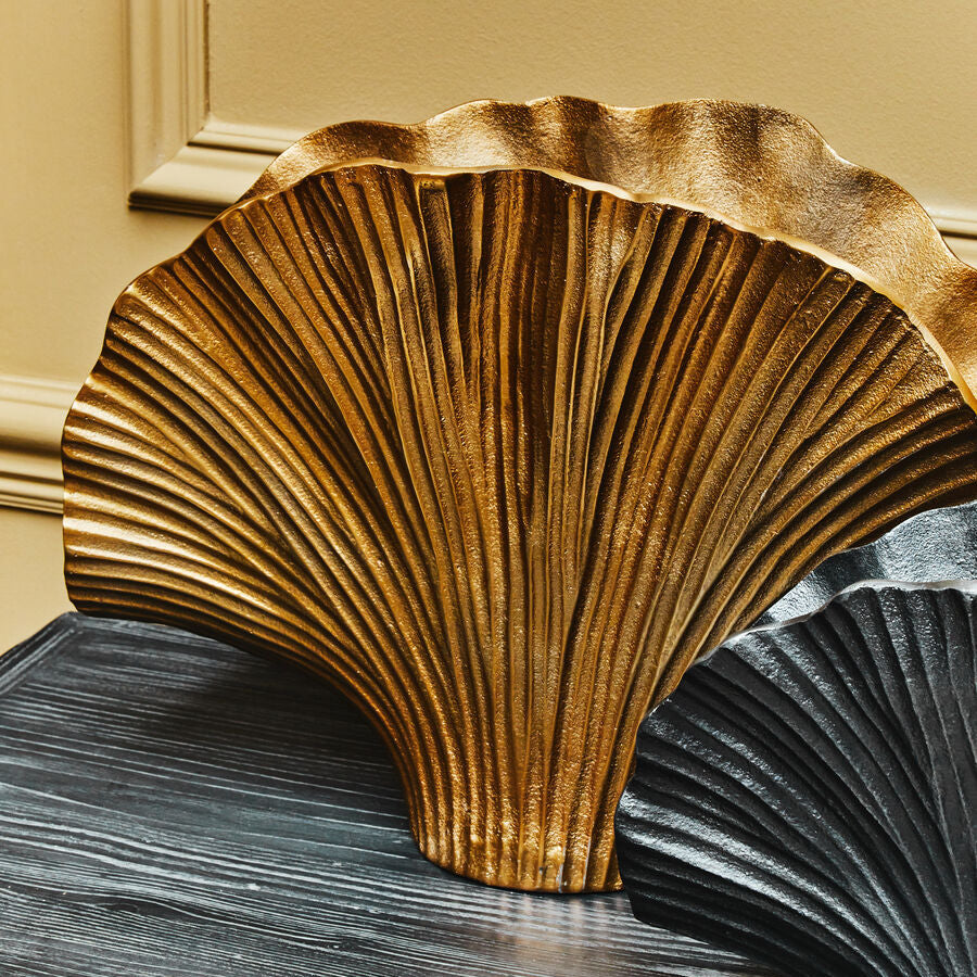 Orsina Danna Large Gold Ginkgo Leaf Vase – Sculptural Metallic Decor