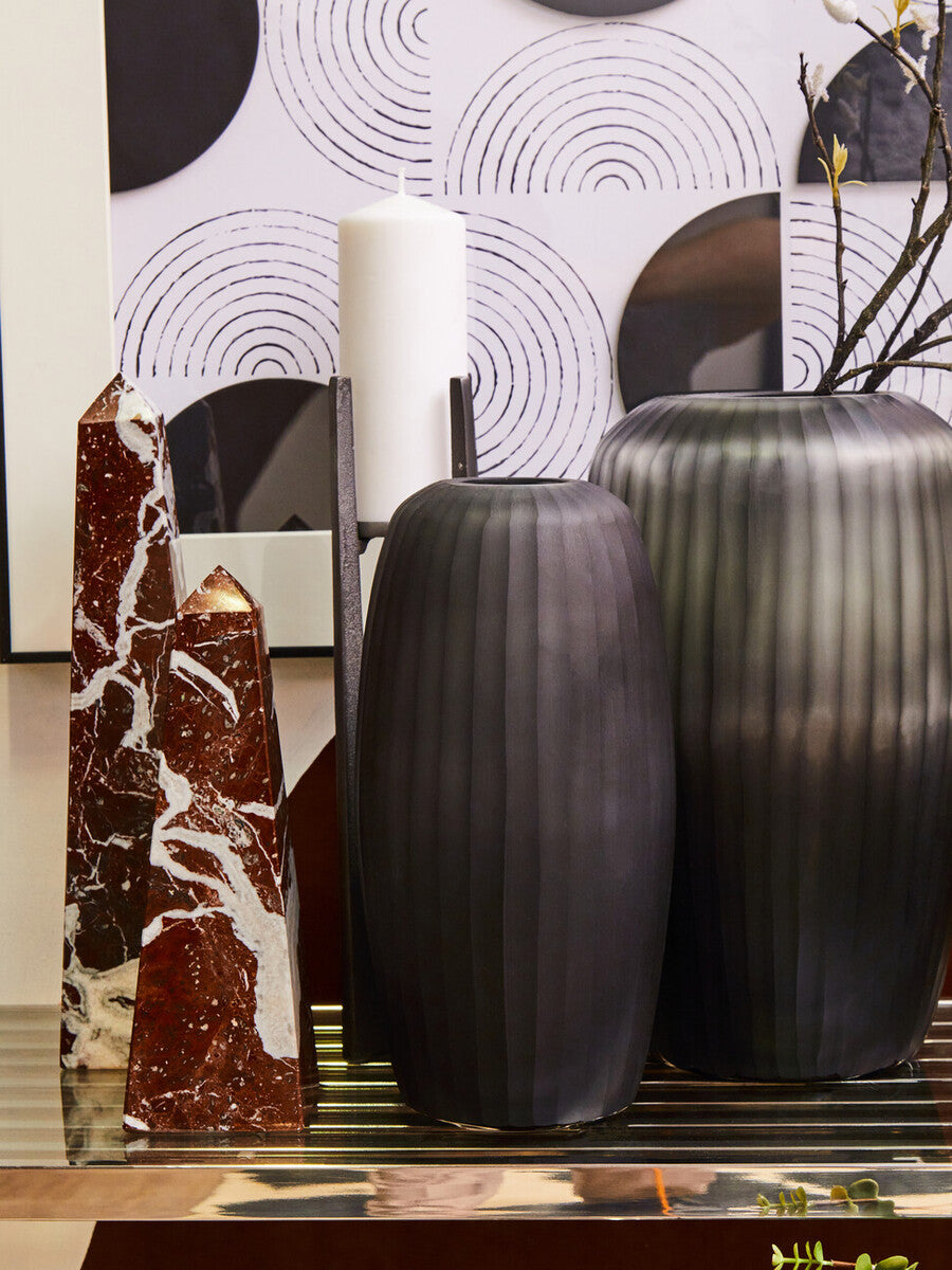 Orsina Salmo Large Red Marble Obelisk – Modern Stone Home Decor