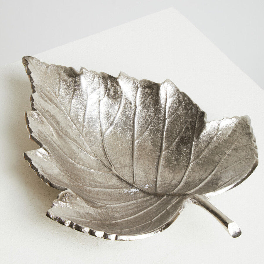 Orsina Silver Leaf Dish – Handcrafted Aluminium Maple Leaf Trinket Tray