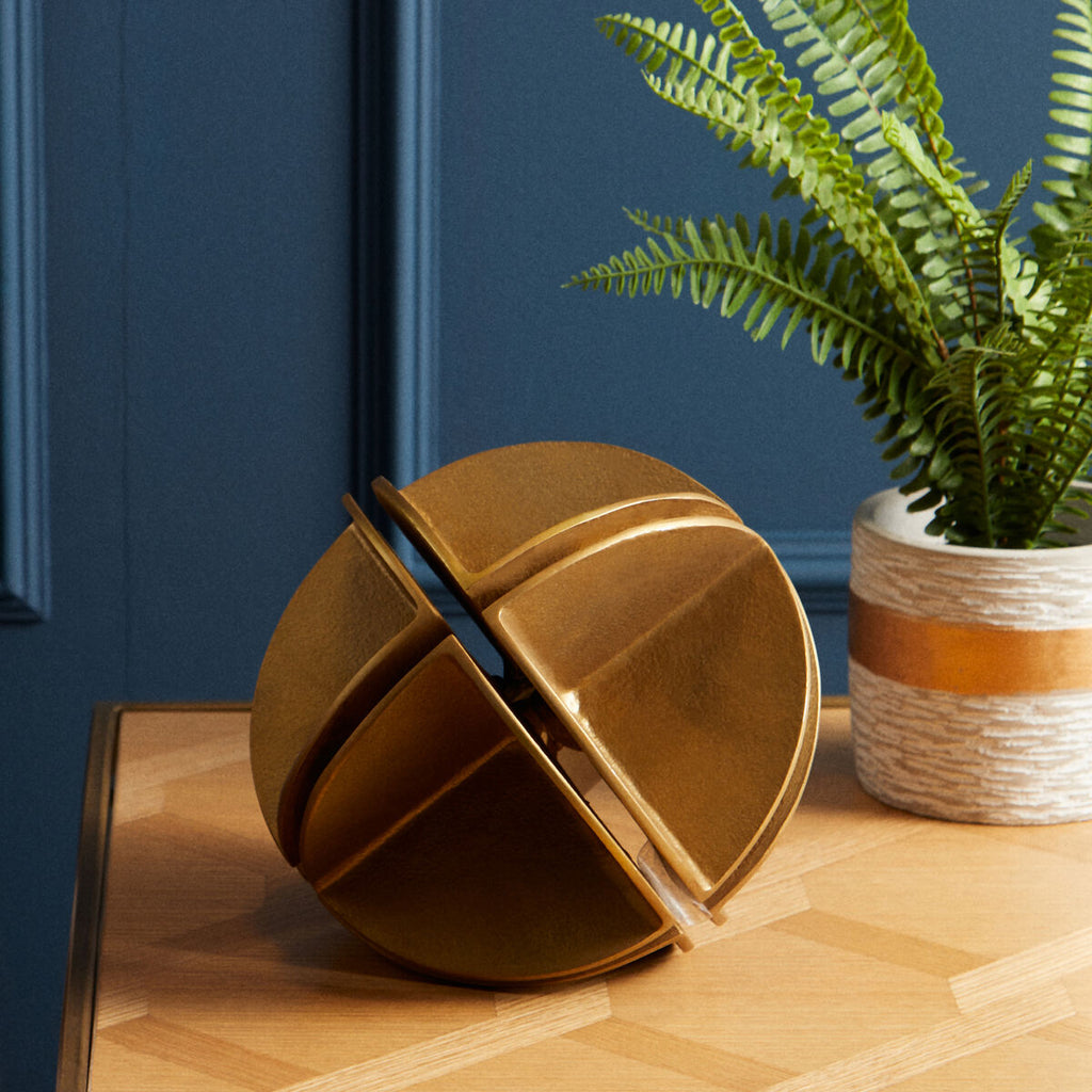 Orsina Prato Brass Finish Abstract Spherical Sculpture – Aluminium