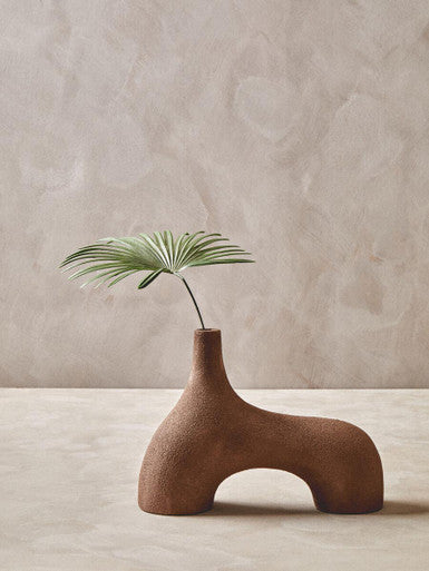 Orsina Dunas Small Beige Abstract Vase – Textured Aluminium Decor