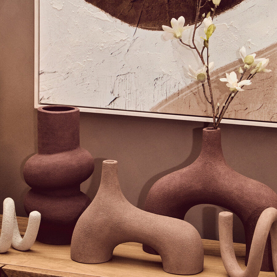 Orsina Dunas Small Beige Abstract Vase – Textured Aluminium Decor