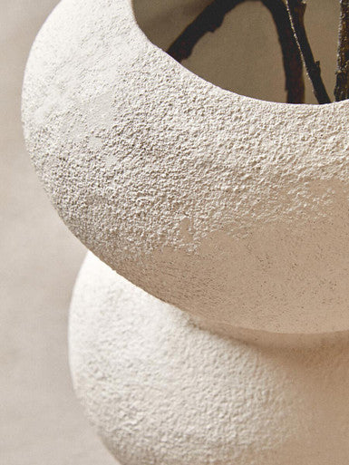 Orsina Dunas Small White Bubble Vase – Textured Aluminium Modern Decor
