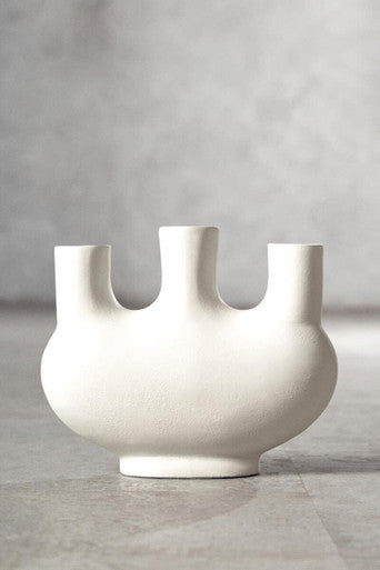 Orsina Hapax Small Cream Aluminium Vase – Nordic Geometric 3-Neck Design