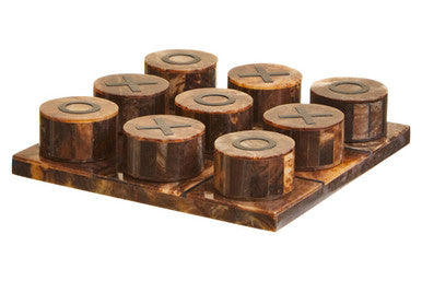 Orsina Noughts and Crosses Set – Brown and Black Resin Tabletop Game