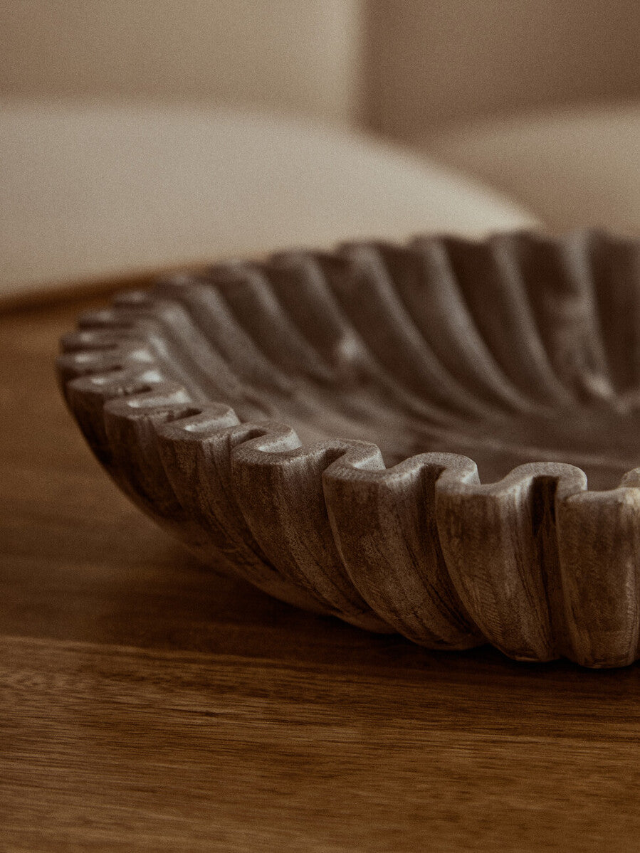 Orsina Savio Large Grey Fluted Marble Bowl – Sculptural Home Decor