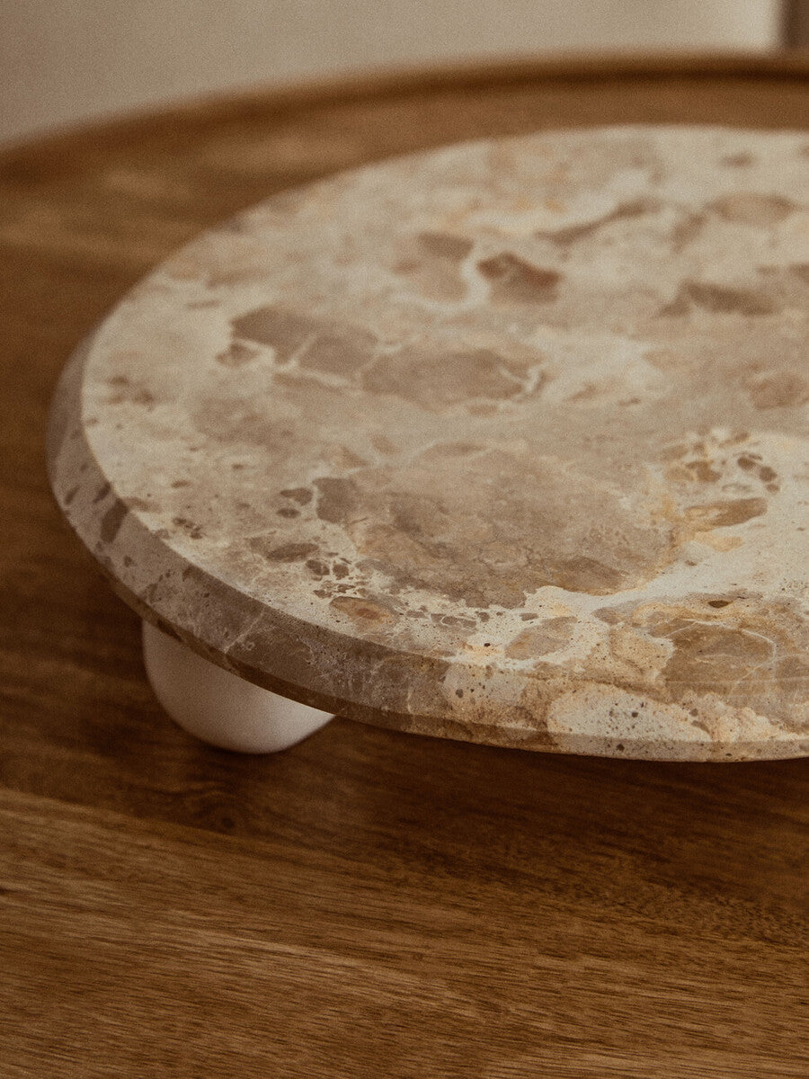 Orsina Santino Chocolate Marble Riser – Sculptural Triple-Ball Base