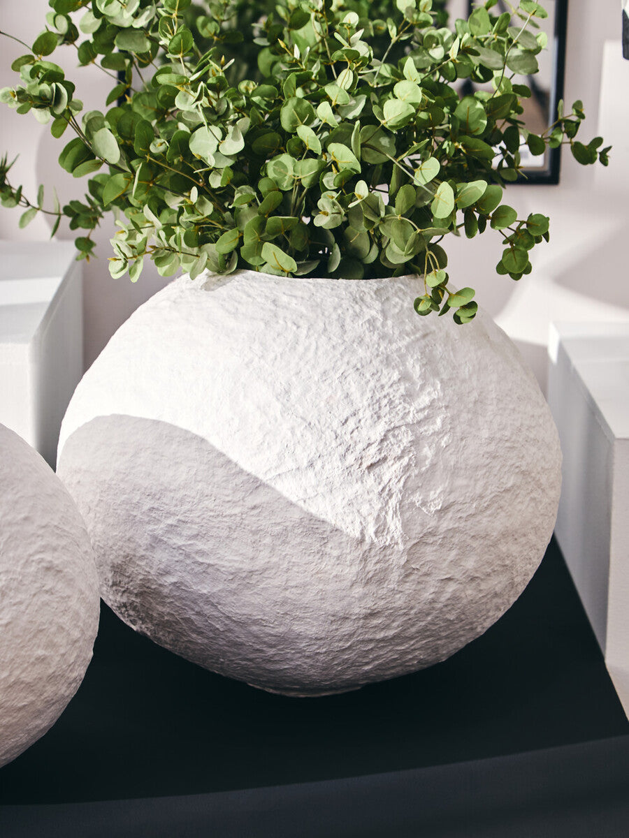 Orsina Sanai Large White Round Vase – Hand-Painted Cotton Mache