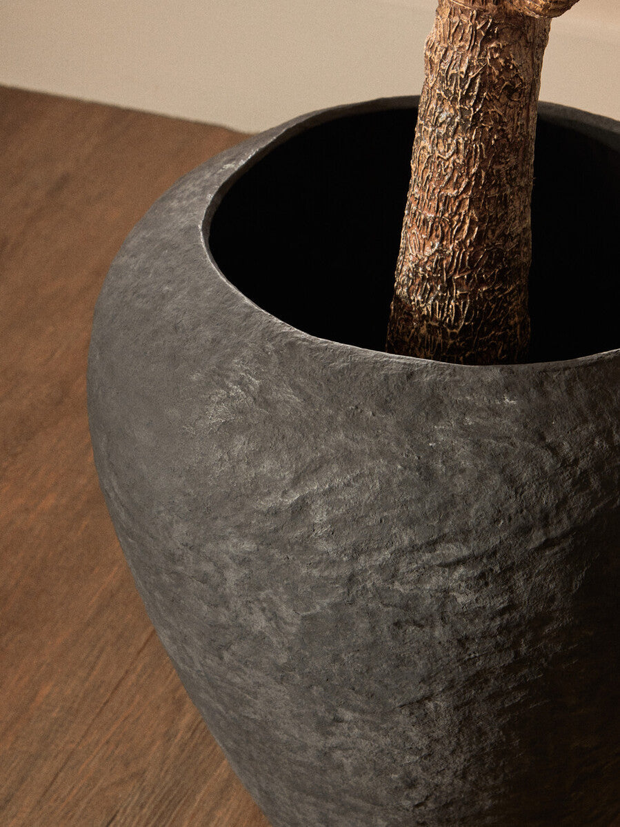 Orsina Sanai Large Black Cotton Mache Planter – Textured Indoor Vase