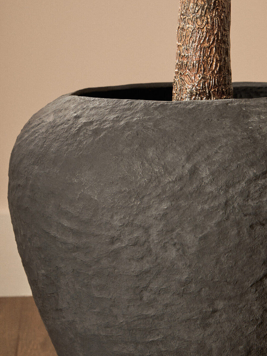 Orsina Sanai Large Black Cotton Mache Planter – Textured Indoor Vase