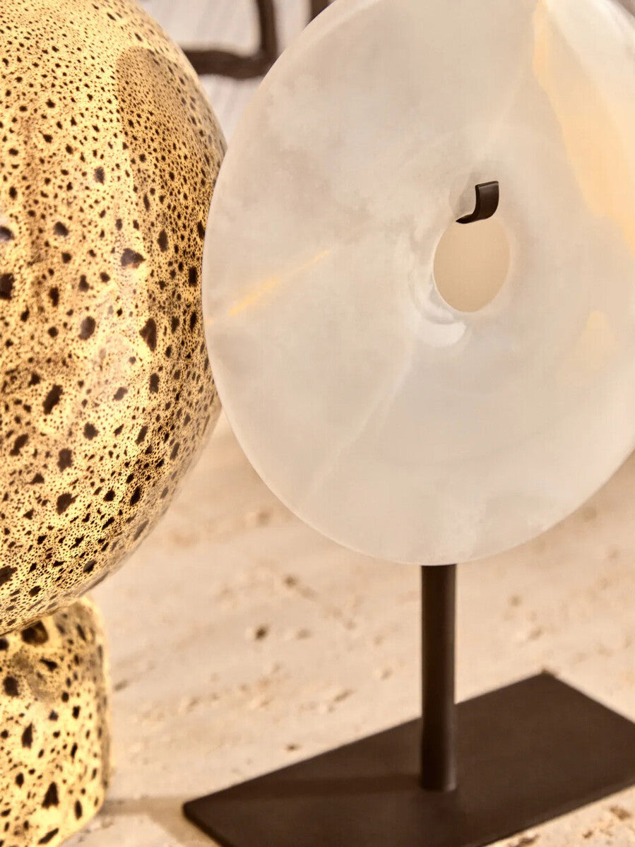 Orsina Oleena Onyx Disc Sculpture – Extra Small 15cm Round Stone
