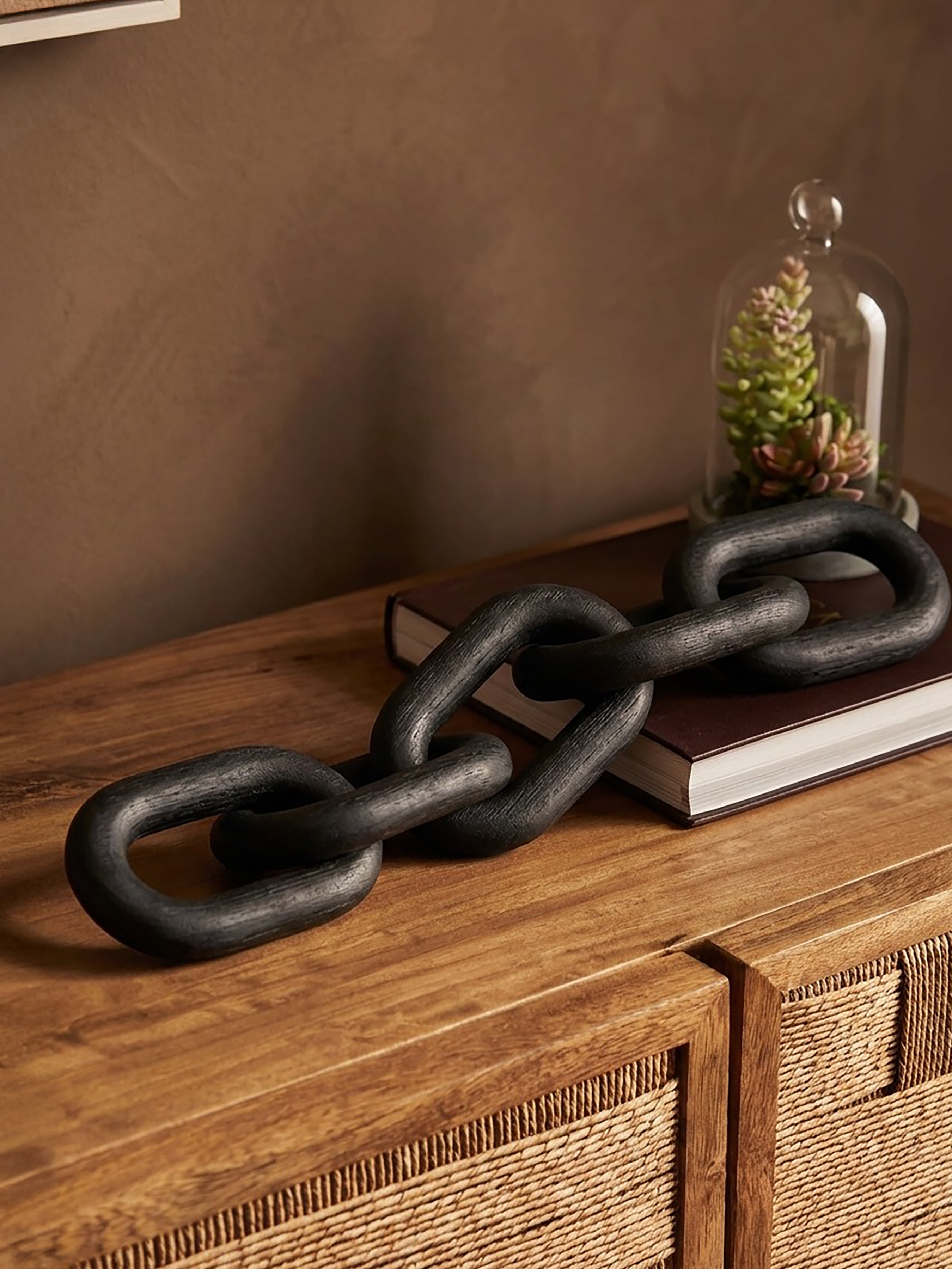 Orsina Cato Black Wood 5 Link Chain – Handcrafted Table Decor Sculpture