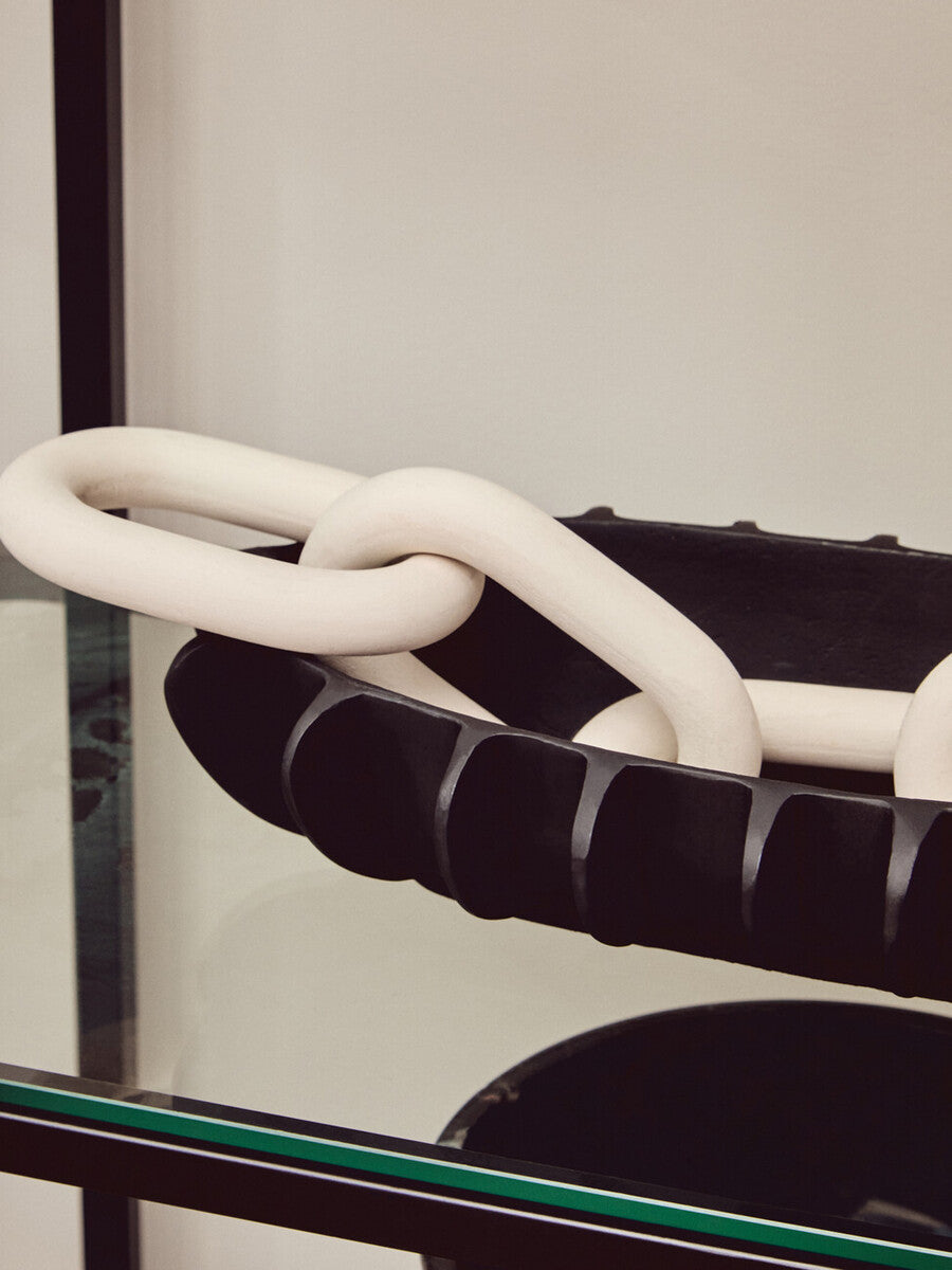Orsina Cato White Wood 5 Link Chain - Handcrafted Modern Table Decor