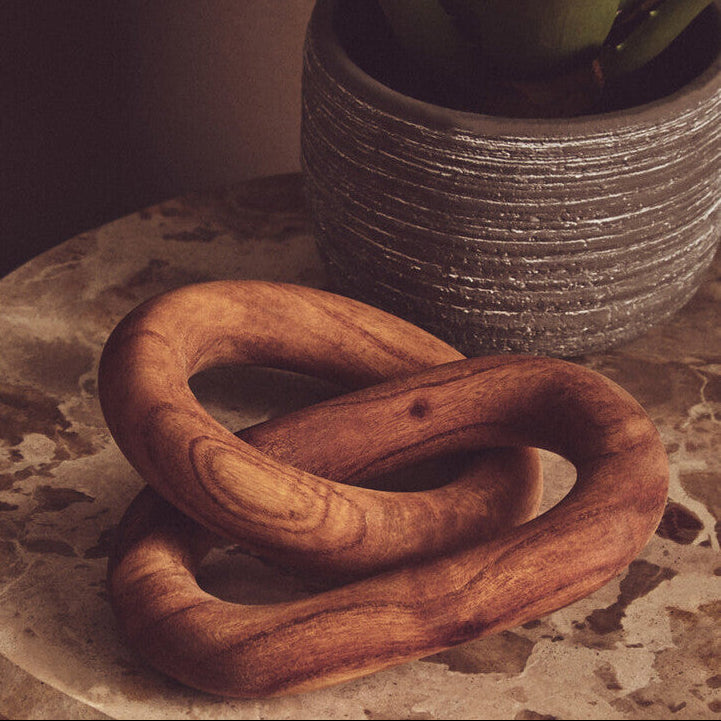 Orsina Cato Brown Wood 2-Link Chain Decor – Handcrafted Sculpture