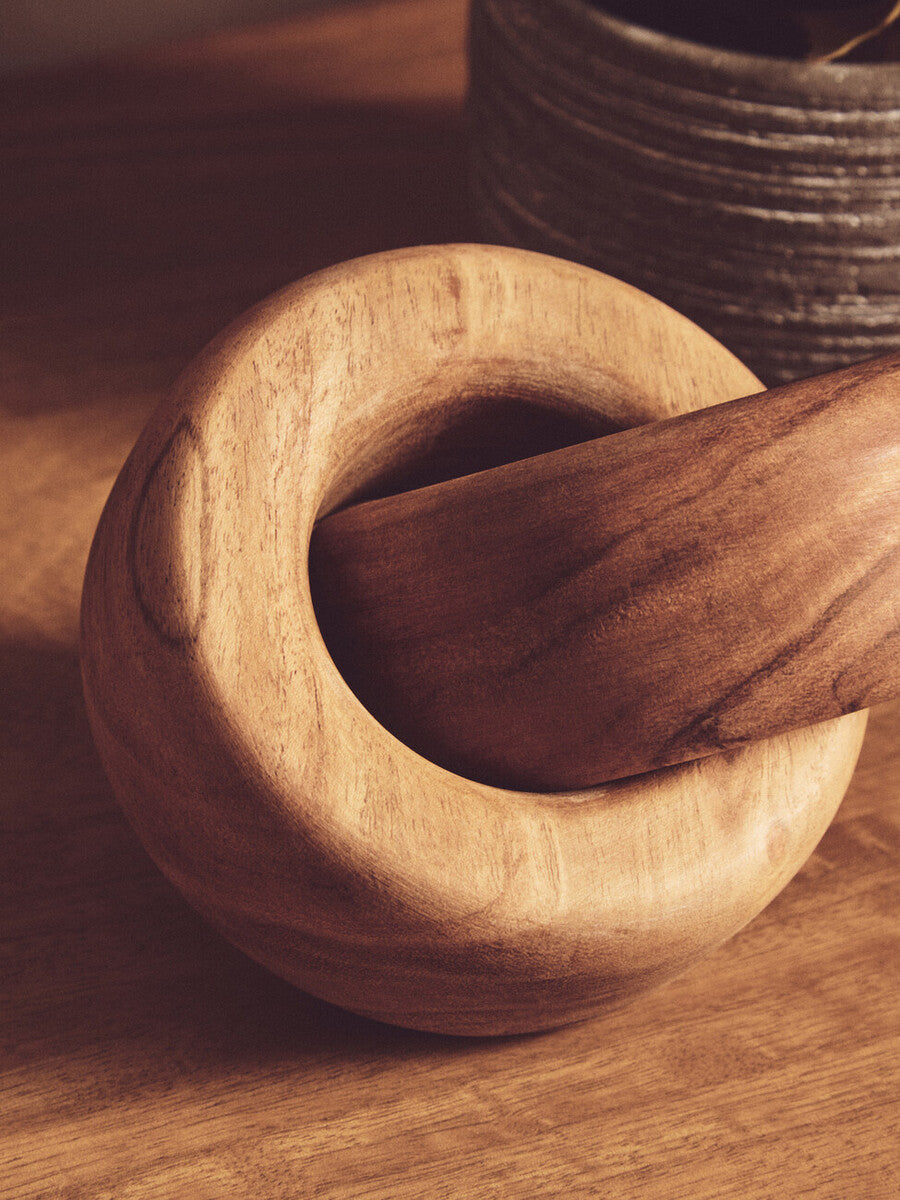 Orsina Cato Natural Wood Knot Decor – Handcrafted Sculptural Accent