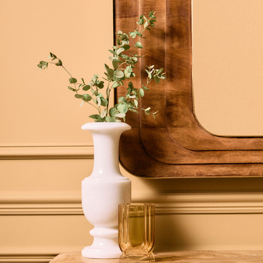 Orsina Zoro White Marble Vase – Elegant Urn Style Floral Centerpiece