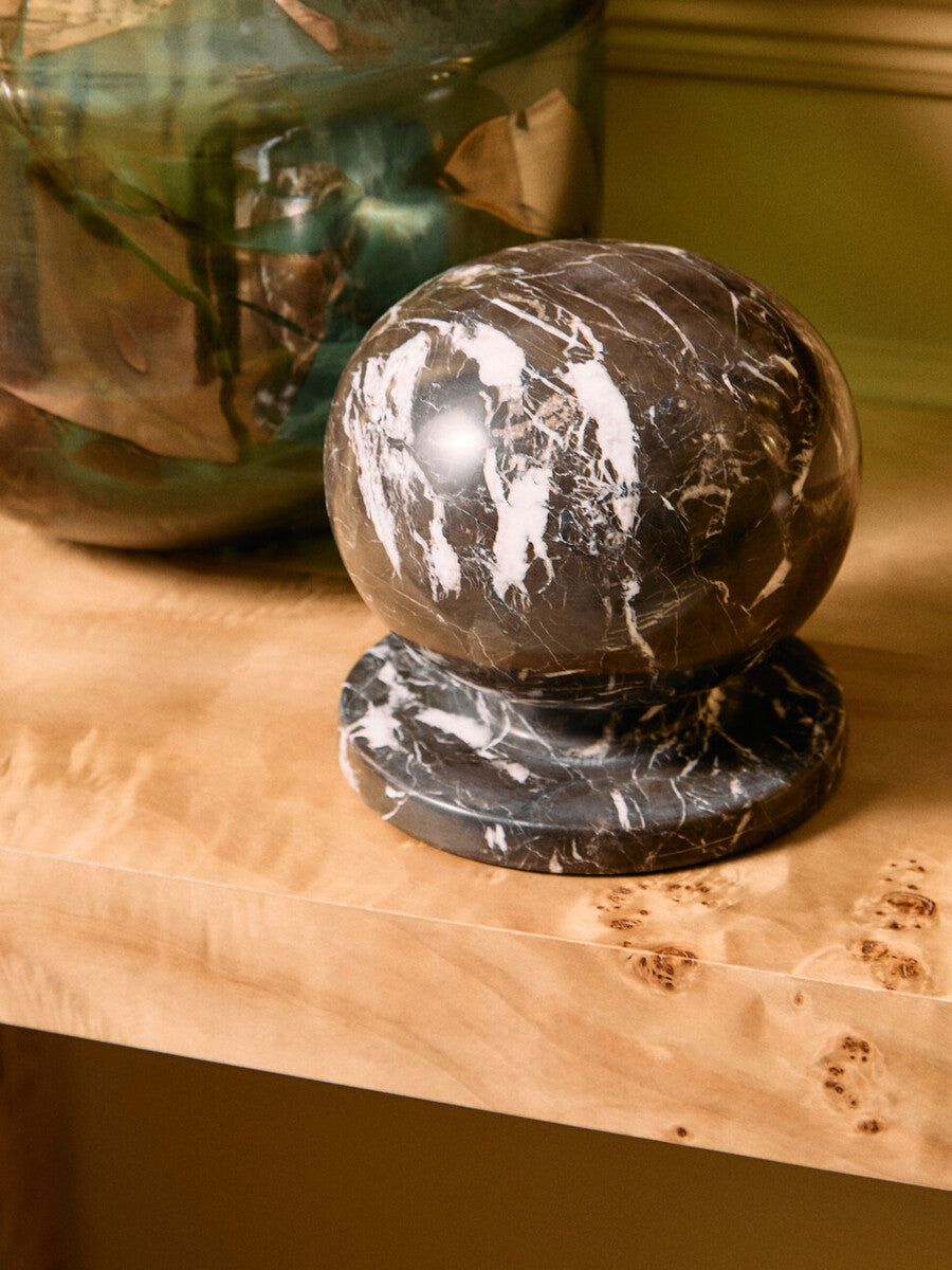 Orsina Zoro Black and White Veined Marble Ball Sculpture – 4 Inch