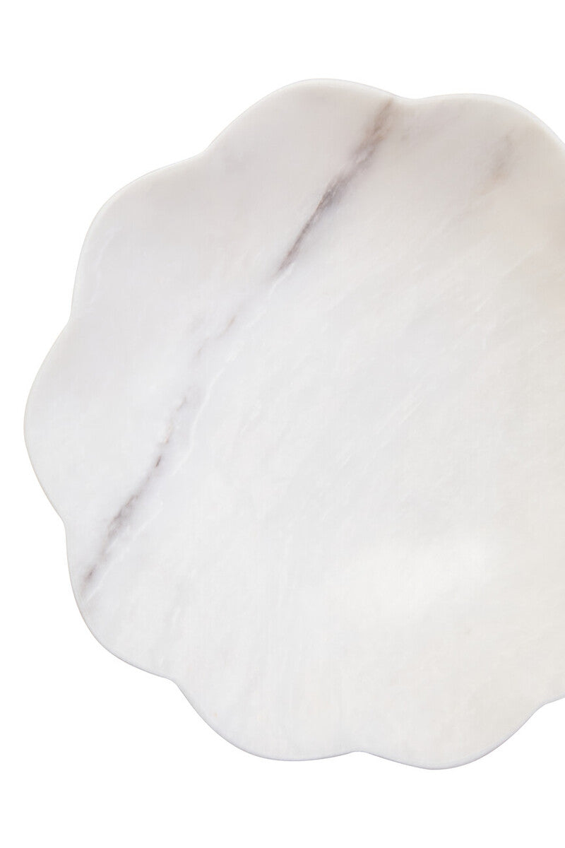 Orsina Zoro White Marble Scalloped Bowl – Medium Hand-Finished Stone