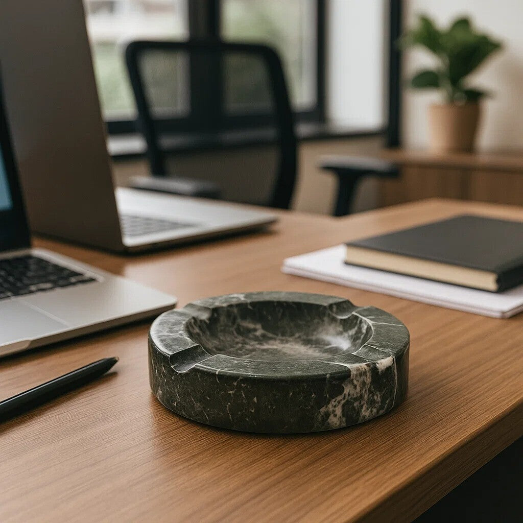 Orsina Black and White Marble Ashtray – Round Hand-Finished Stone