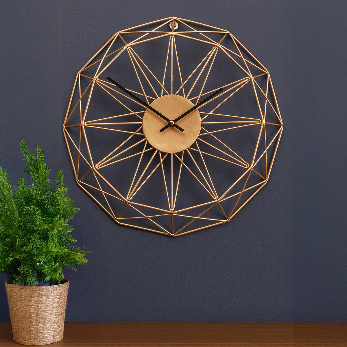 Orsina Genova Small Gold Metal Wall Clock – Modern Geometric Design