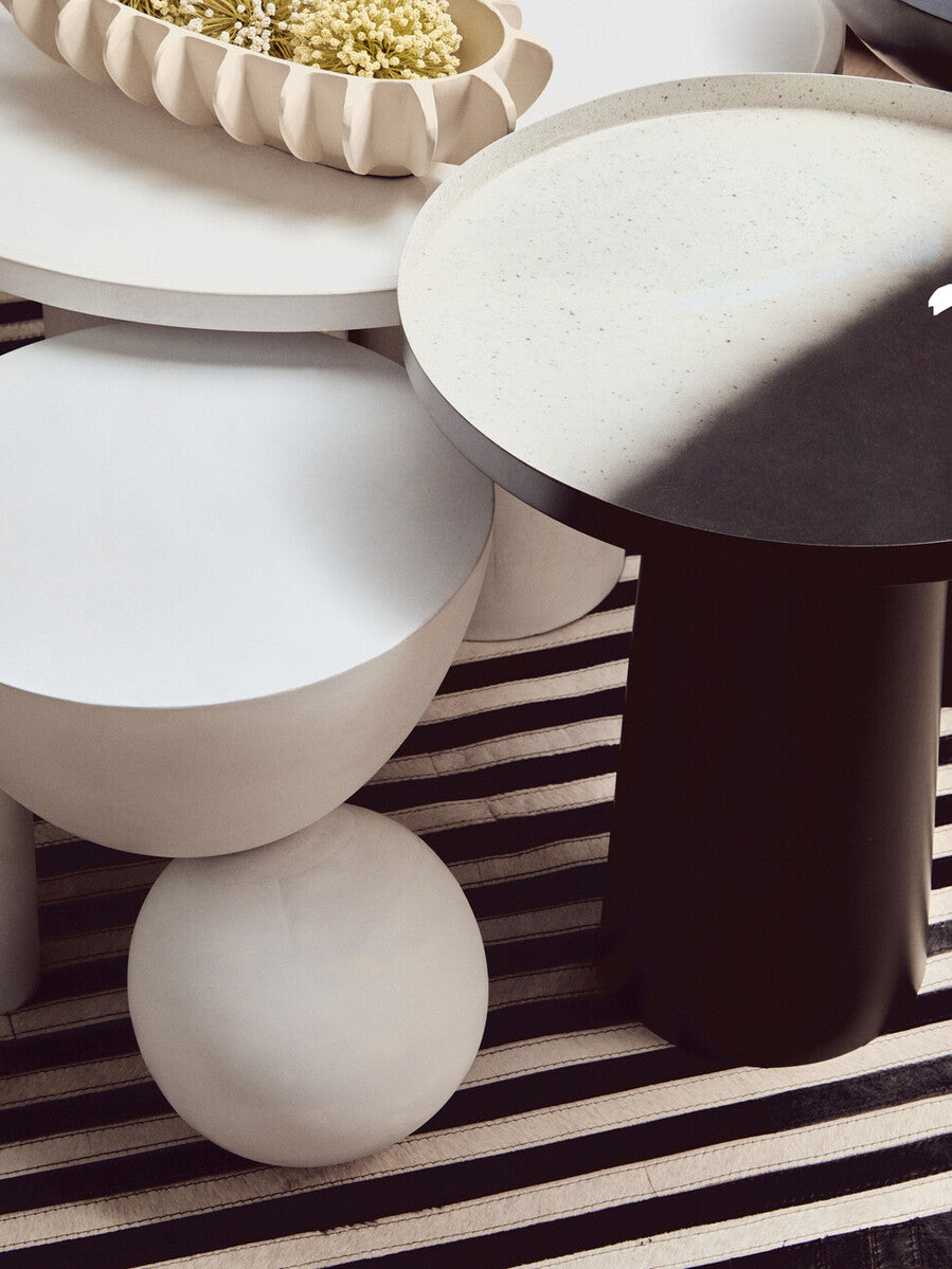 Orsina Ramus Black and White Ombre Round Metal Pedestal Side Table