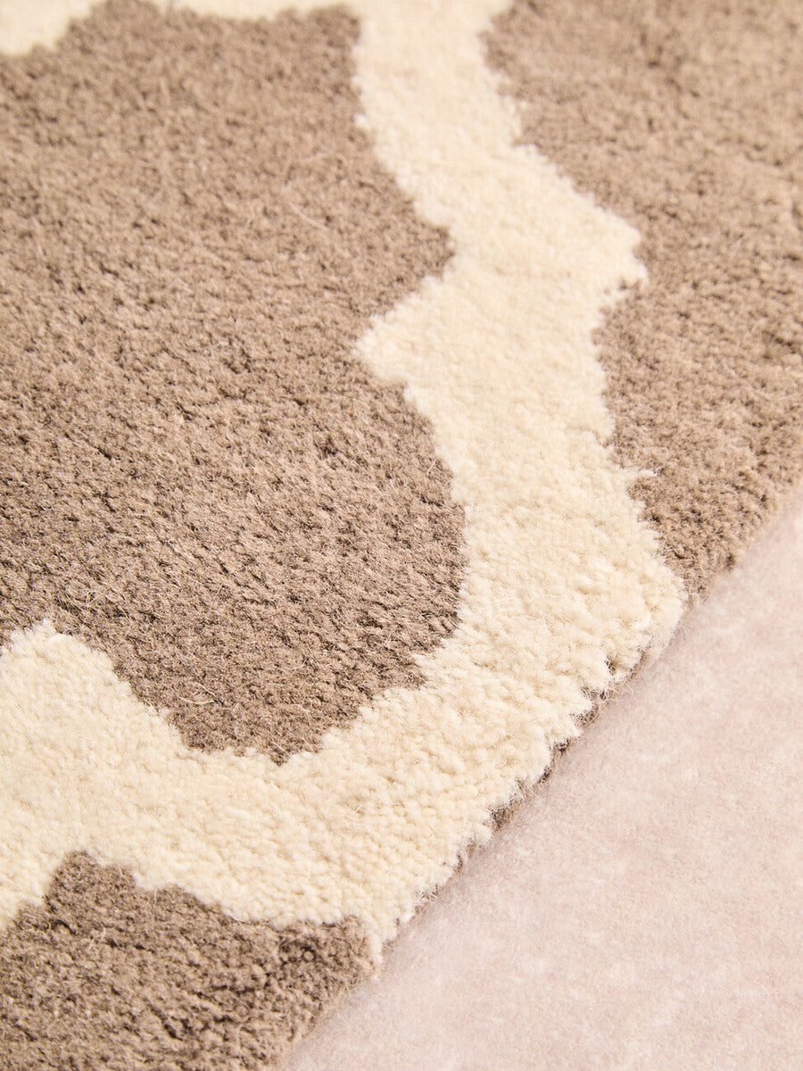 Orsina Bosie Hampstead Hand-Tufted Rug – Brown and Natural Area Rug