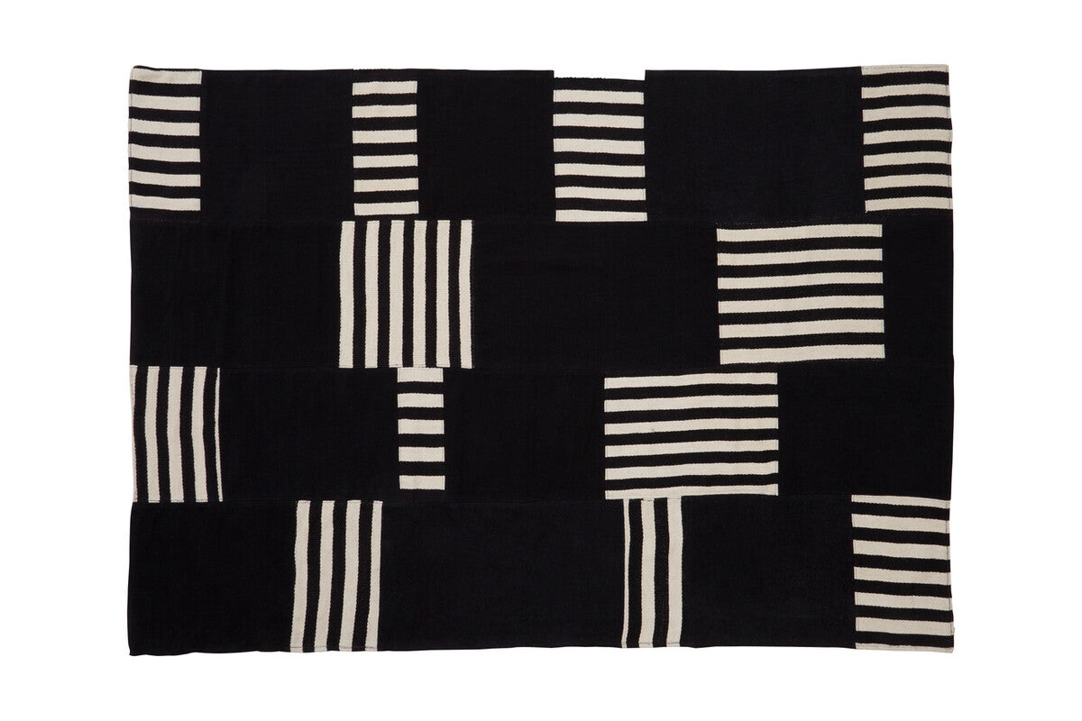 Orsina Bosie Black and White Rug – Handcrafted Modern Graphic Area Rug