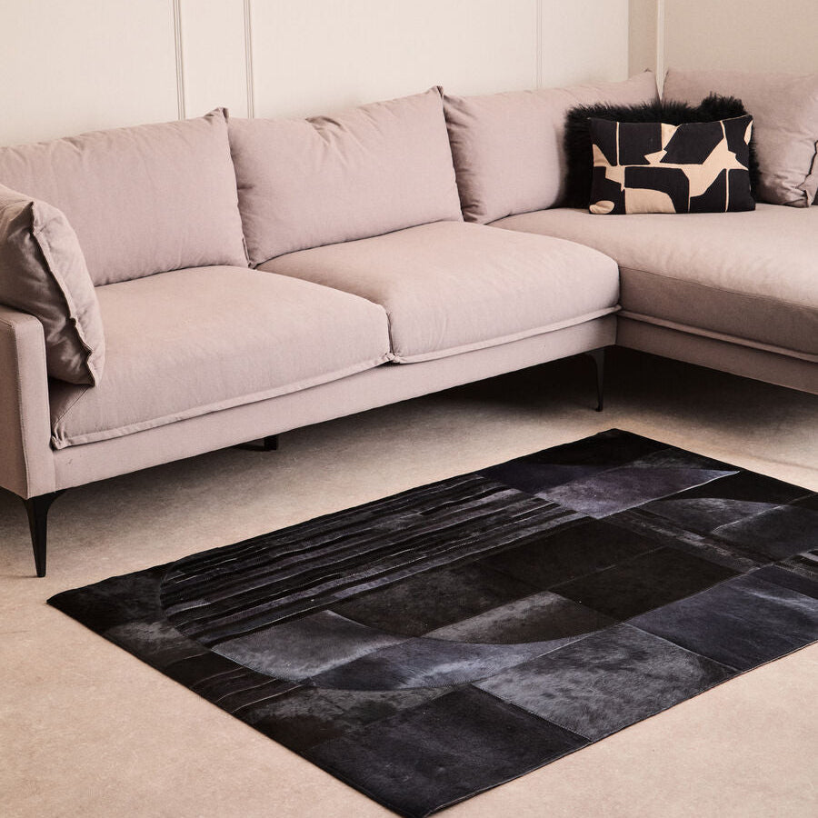Orsina Bosie Safira Small Black & Grey Geometric Hair on Leather Rug