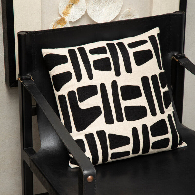 Orsina Bosie Ozella Square Cotton Cushion – Natural and Black