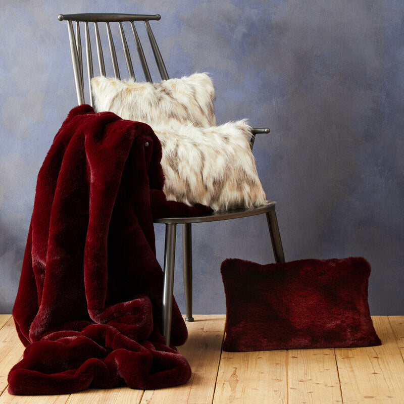 Orsina Lamina Red Wine Throw Blanket – Plush Faux Fur Home Decor