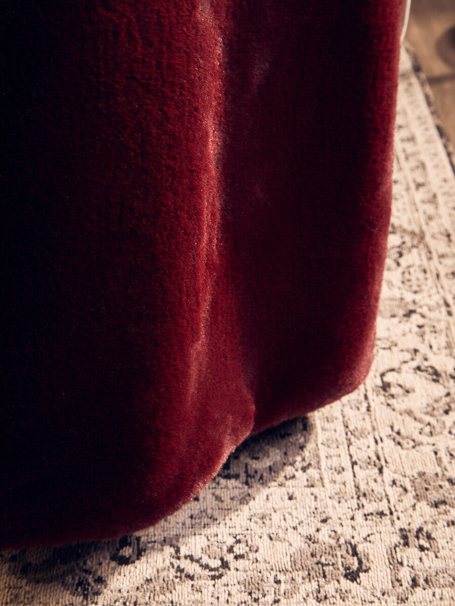 Orsina Lamina Red Wine Throw Blanket – Plush Faux Fur Home Decor