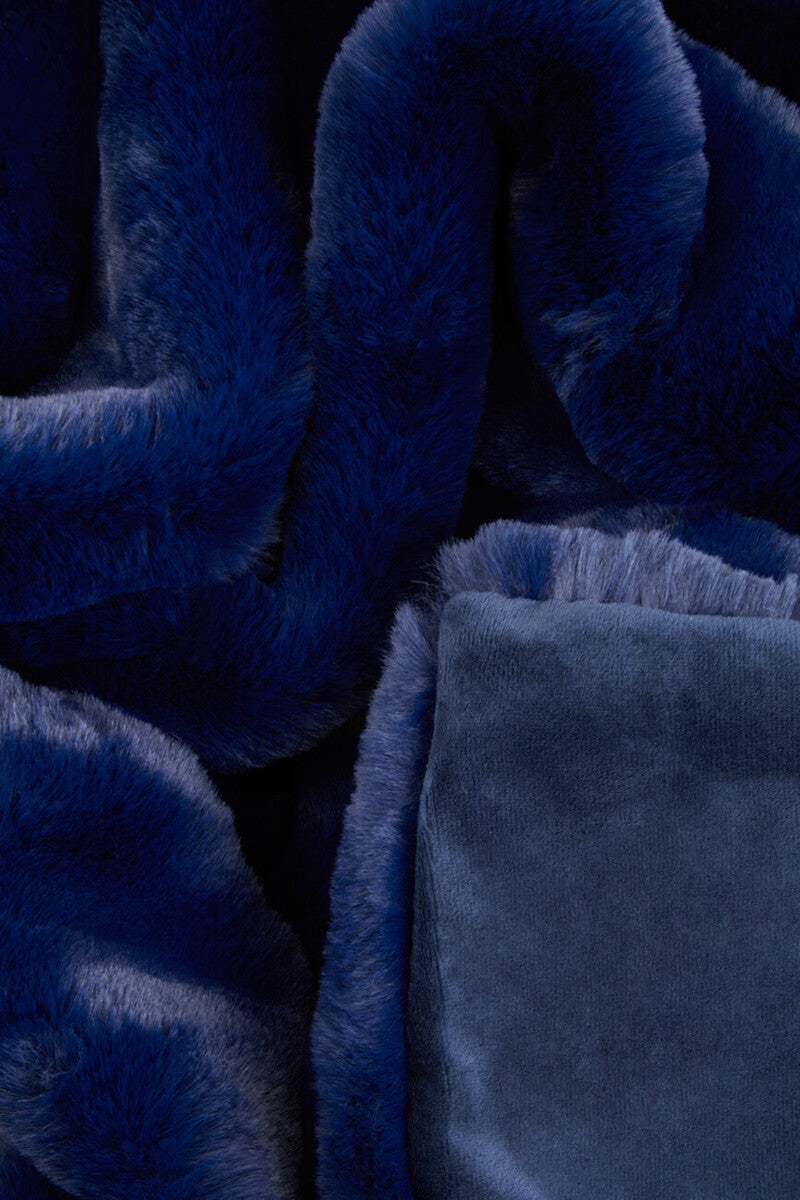 Orsina Lamina Navy Blue Throw – Luxury Faux Fur Soft Plush Blanket