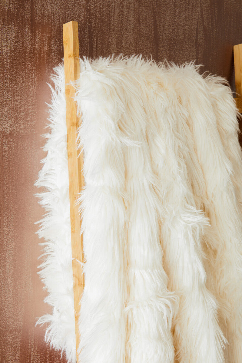 Orsina Lamina Cream Faux Fur Throw – Plush Decorative Bed Blanket