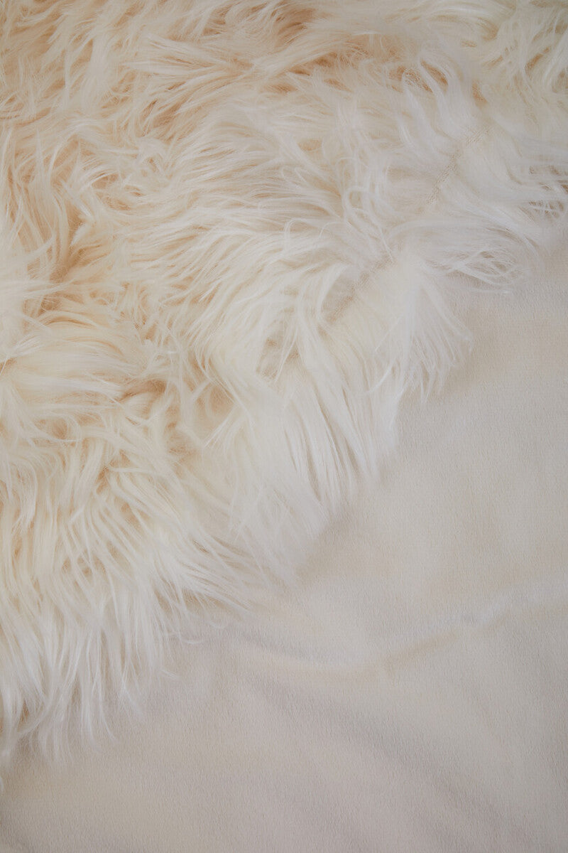 Orsina Lamina Cream Faux Fur Throw – Plush Decorative Bed Blanket