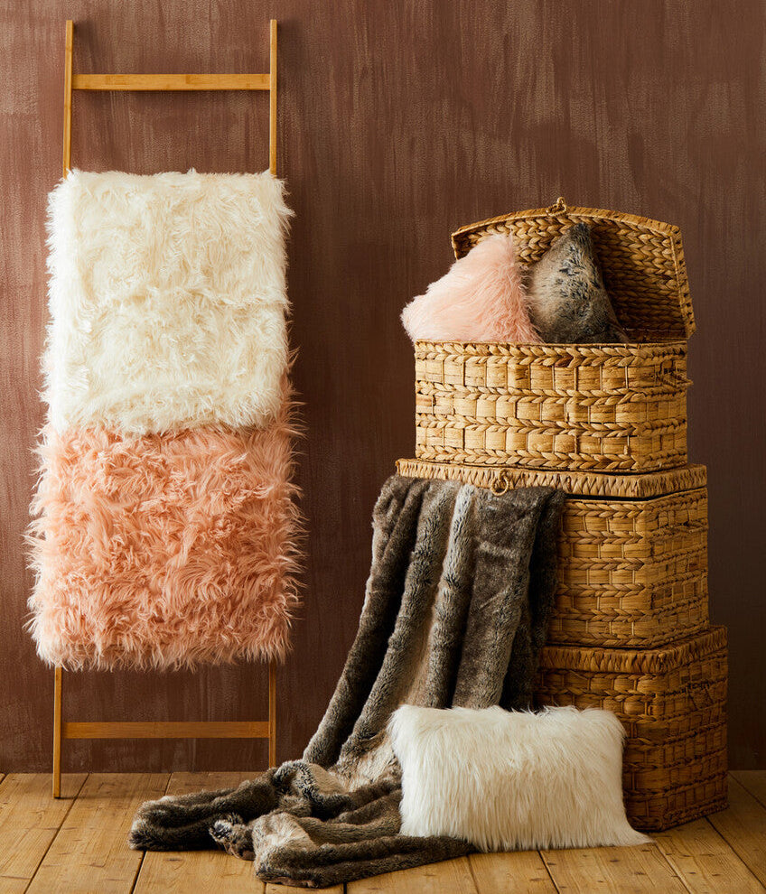 Orsina Lamina Pink Throw – Plush Faux Fur Soft Blanket for Home Decor