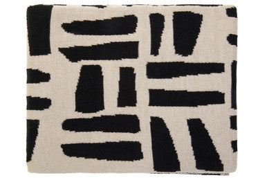 Orsina Bosie Ozella Geometric Knitted Throw – Natural and Black Blanket