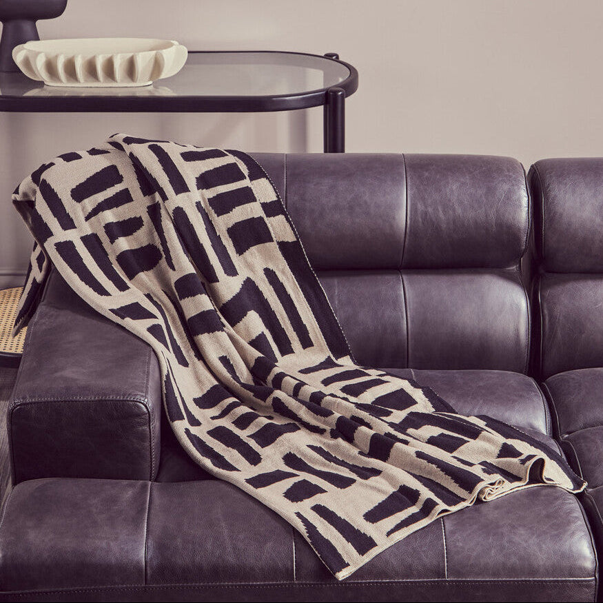Orsina Bosie Ozella Geometric Knitted Throw – Natural and Black Blanket