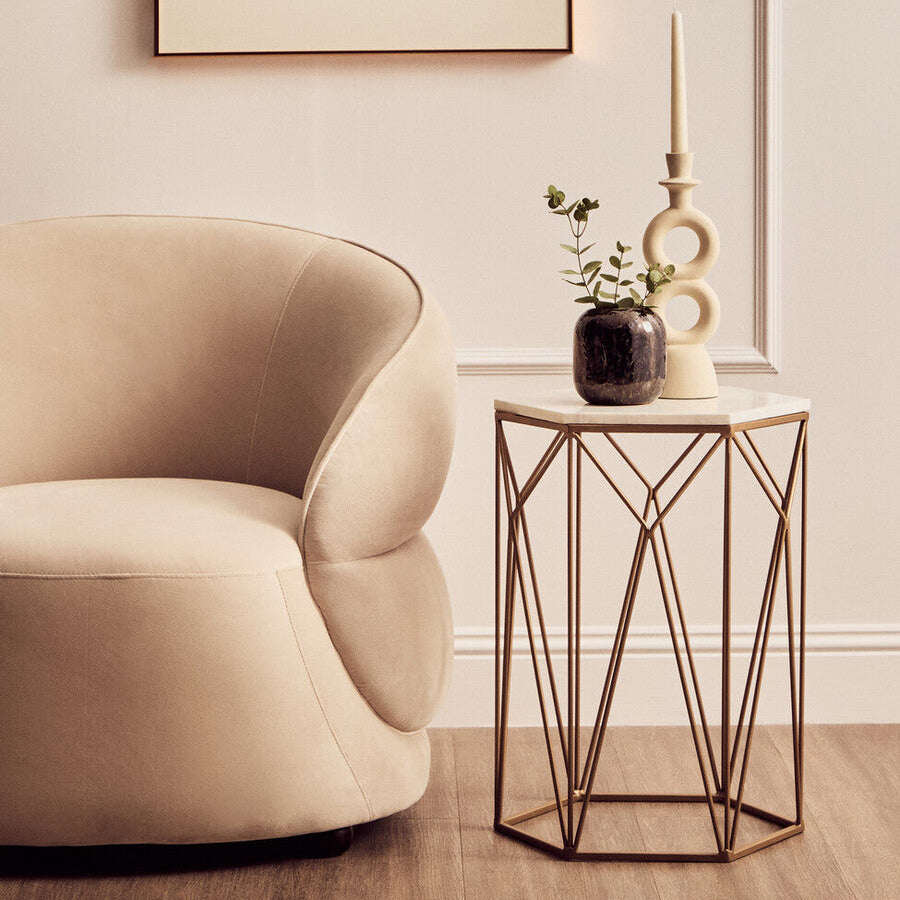 Orsina Shalimar Marble Side Table – Gold Geometric Base Accent Table