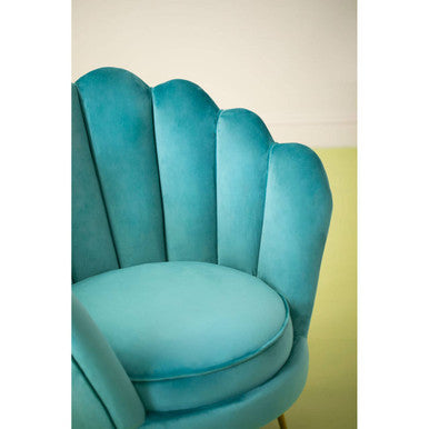 Orsina Ovala Blue Scalloped Accent Chair | Tufted Velvet Vanity Seating