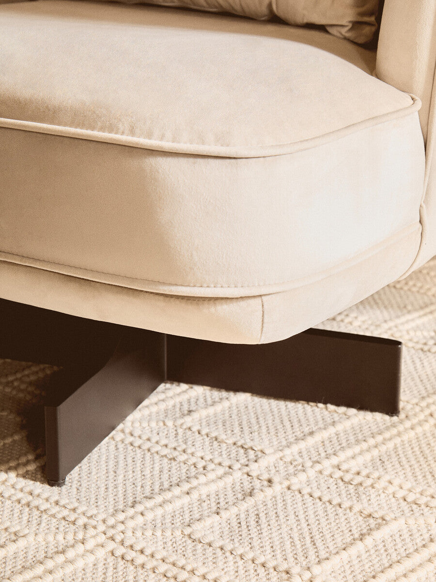 Orsina Hale Cream Velvet Swivel Chair – Modern Upholstered Accent Seat