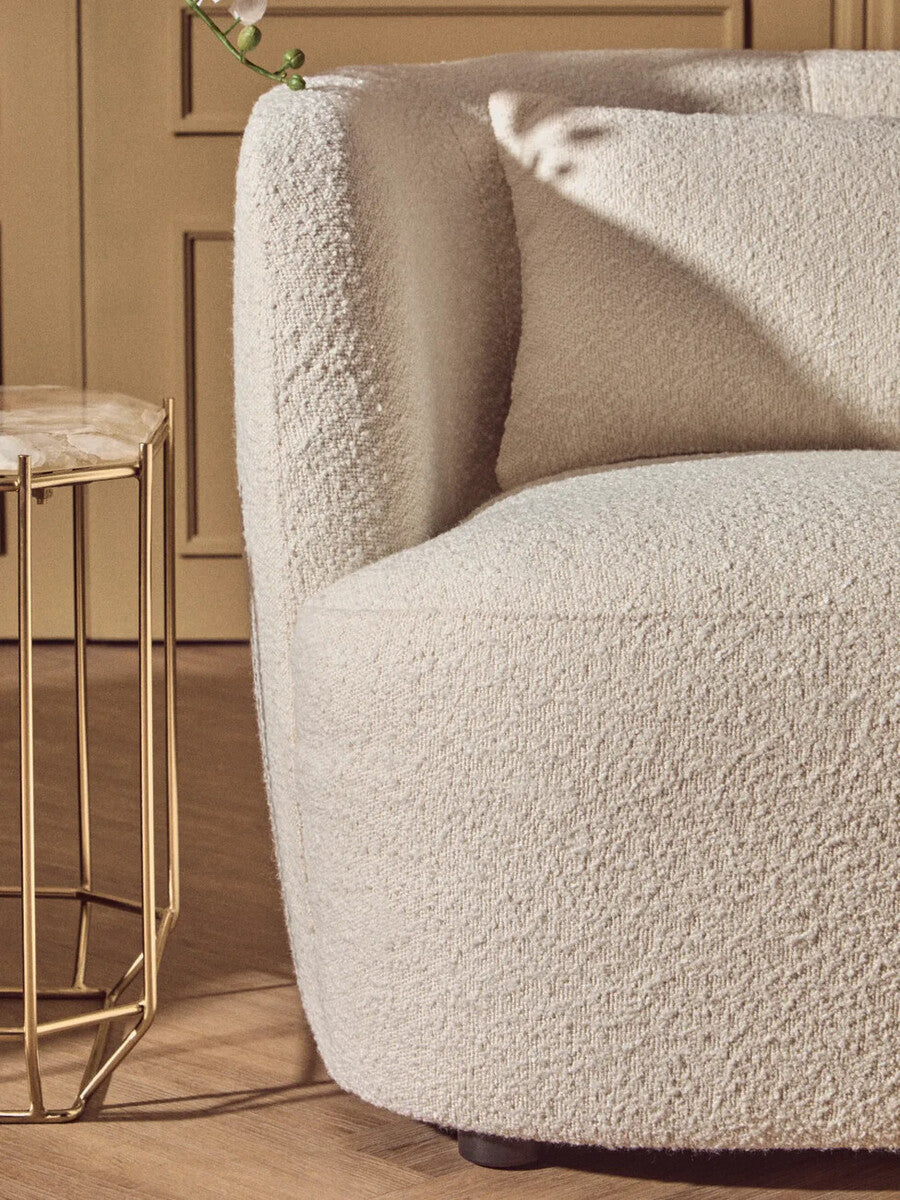 Orsina Bruge Curved Accent Chair – Textured Cream and Black Modern Seat