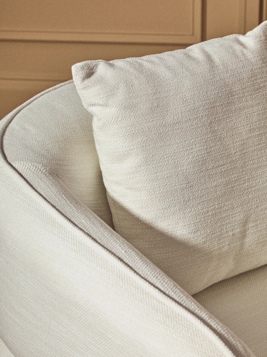 Orsina Bilani Curved Accent Chair – Cream Linen Effect Living Room Seat
