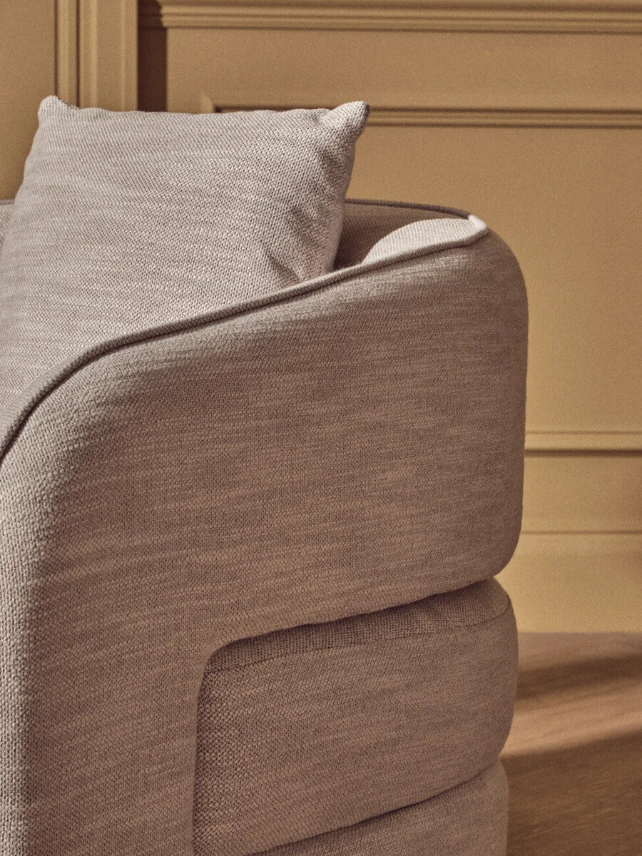 Orsina Bilani Curved Accent Chair – Grey Linen Effect Lounge Chair