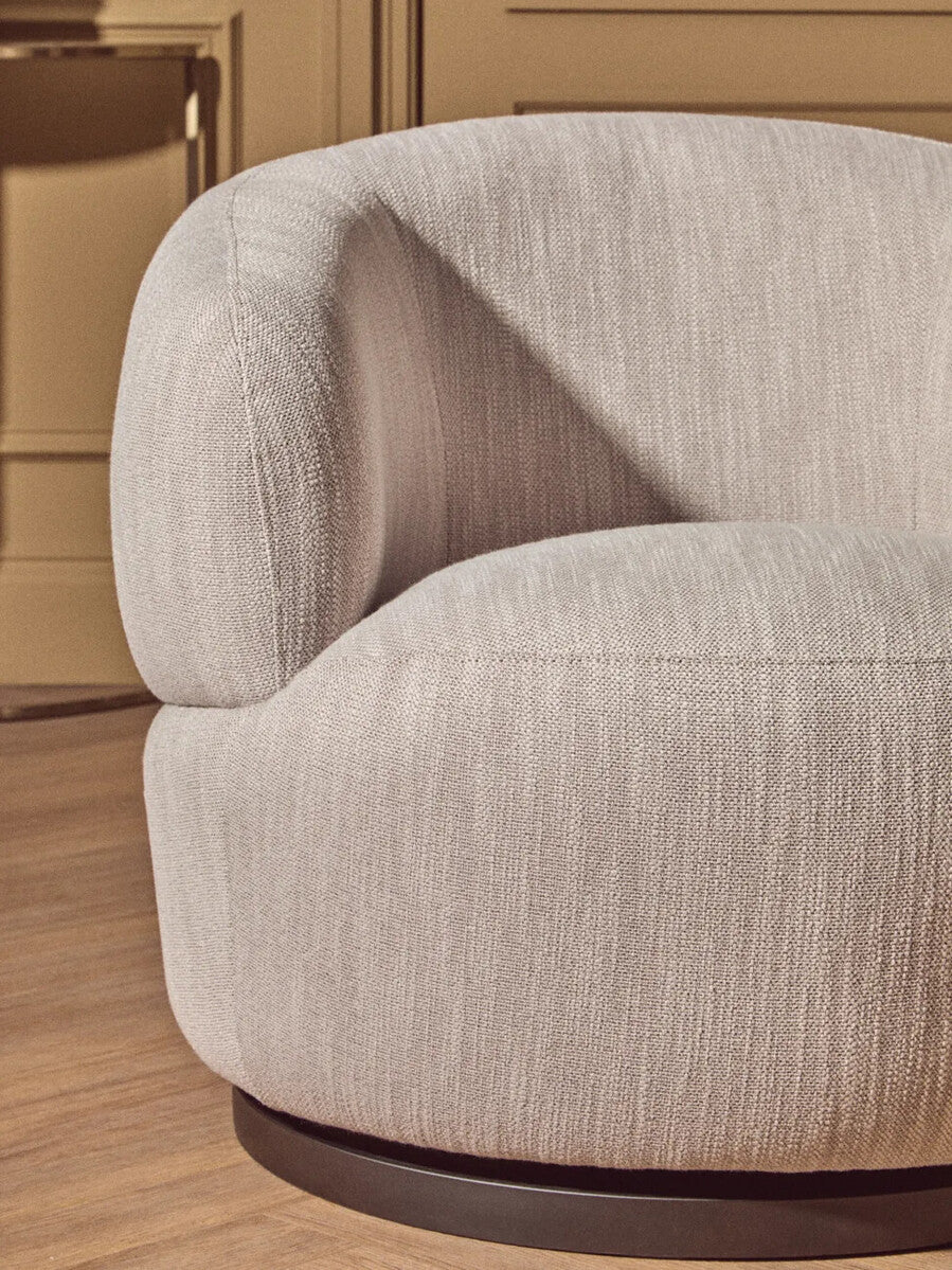 Orsina Bordo Curved Swivel Chair – Textured Grey Modern Accent Seat