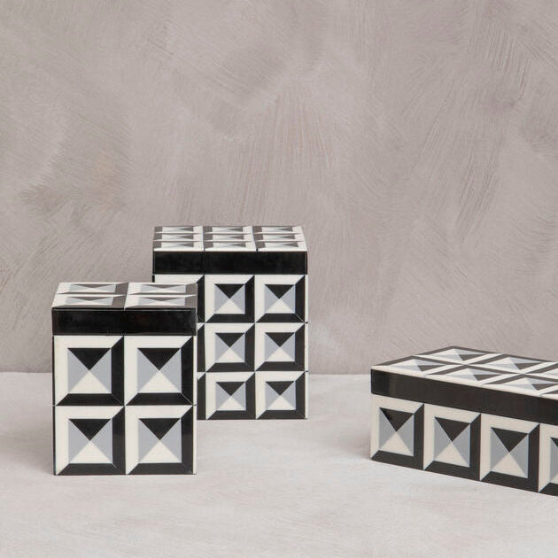 Orsina Davino Small Square Trinket Box – Black & White Resin Jewelry Case