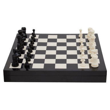 Orsina Black and White Chess Set – Modern Resin and Wood Board Game