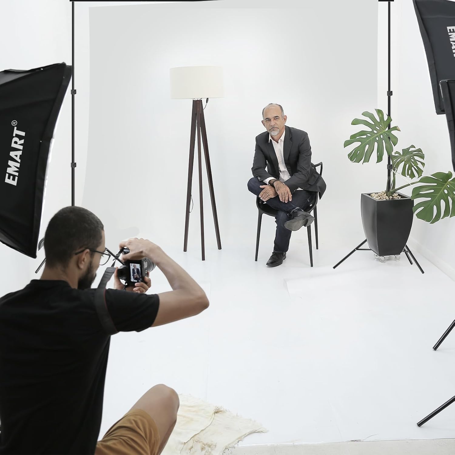EMART 2x2m Backdrop Stand Kit with White Screen, Clamps & Bag