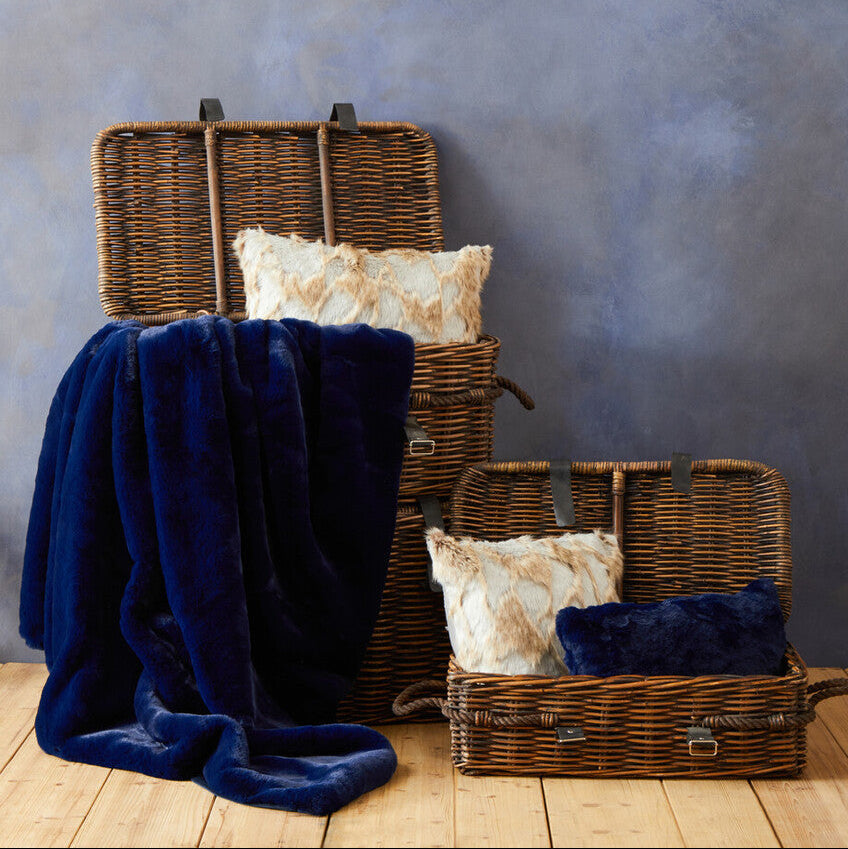 Orsina Lamina Navy Blue Throw – Luxury Faux Fur Soft Plush Blanket