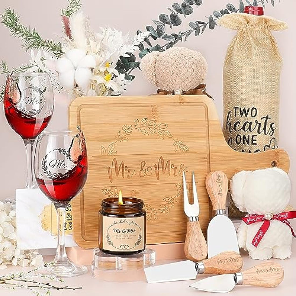 Mr and Mrs Wedding Gift Set – Bamboo Charcuterie Board & Candle