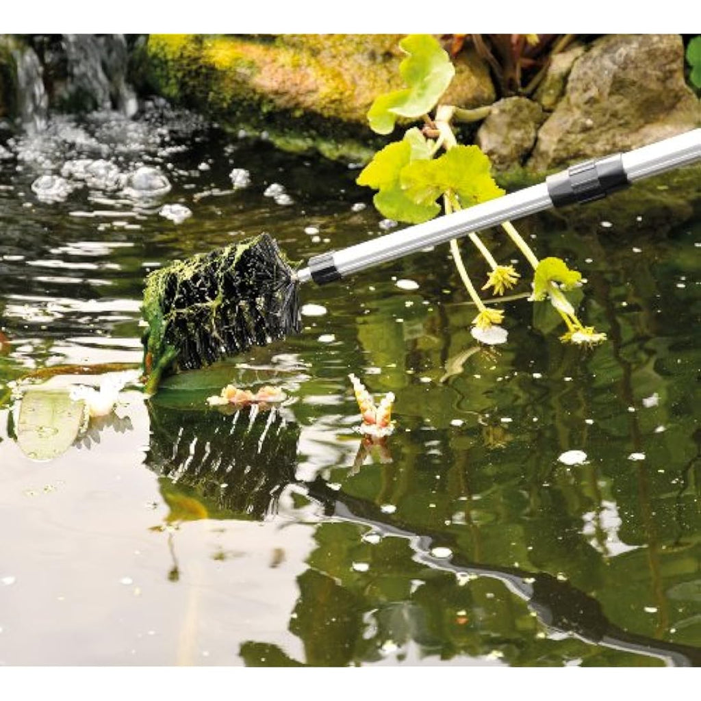 Hozelock Blanketweed Algae Brush – Telescopic Pond Cleaning Tool